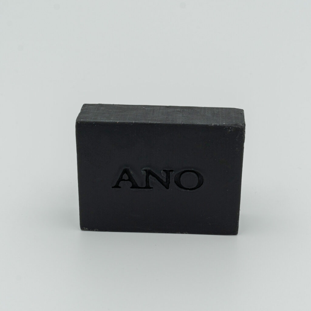 Savon Super Diamond Noir éclaircissant Réparateur - Anti-taches, à L'acide Kojique Et Glutathion